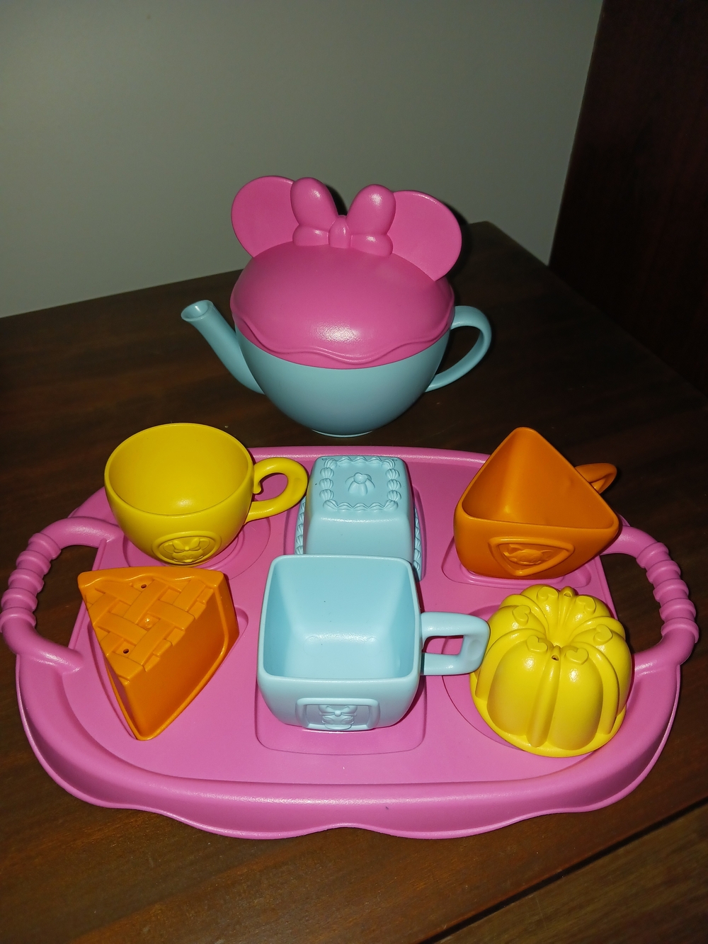 Disney Minnie Mouse Green Toys Tea Set for Kids Pretend Play Tea Party
